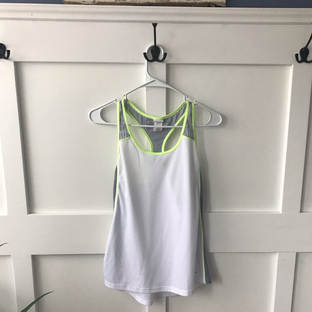 Athletic tank top